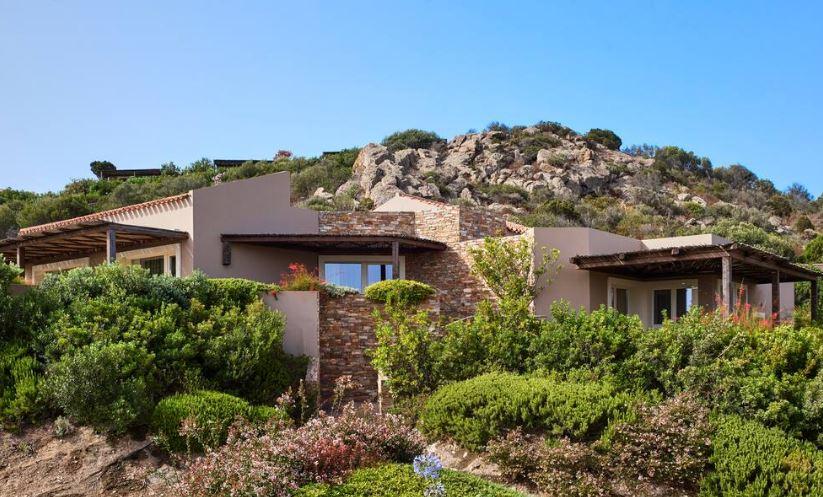 Baia Di Chia Resort Sardinia, Curio Collection By Hilton Eksteriør bilde